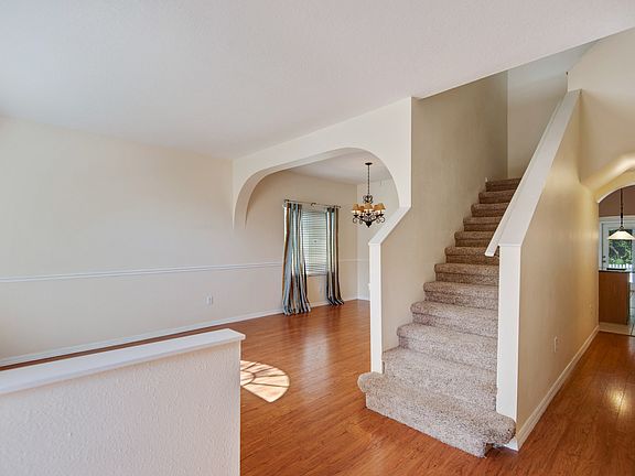 5th image of 19212 Fishermans Bend Dr