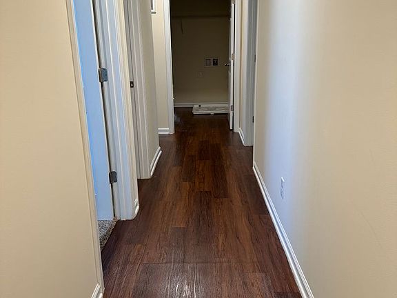 4th image of 32 Amber Dr