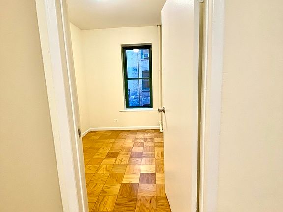 4th image of 519 E 78th St APT 1C