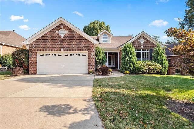 1st image of 12319 Courtyard Lake Dr
