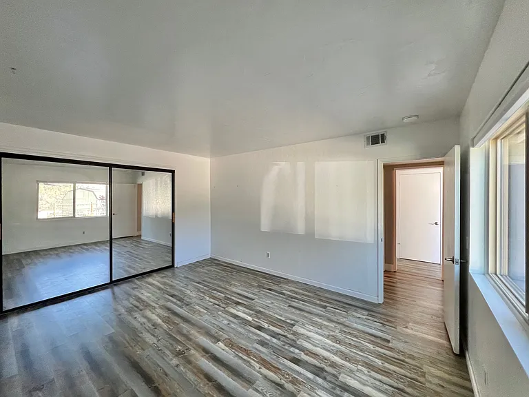 27030 Oakflat Dr — Photo 9
