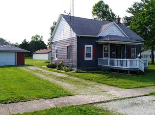525 N Dye St, Virden, IL 62690