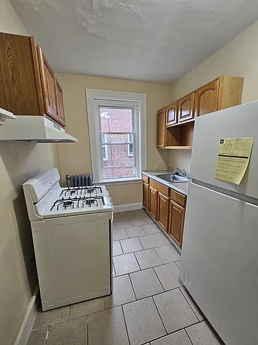 285 Edgewood Ave Photo 1