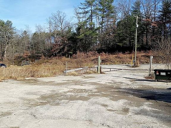 5th image of 480 Harper Park Dr