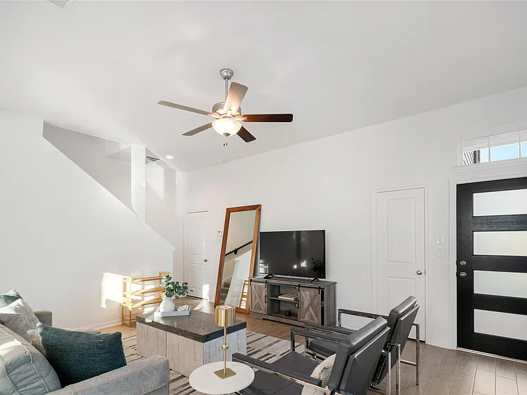 632 Silver Pear Ct — Photo 7