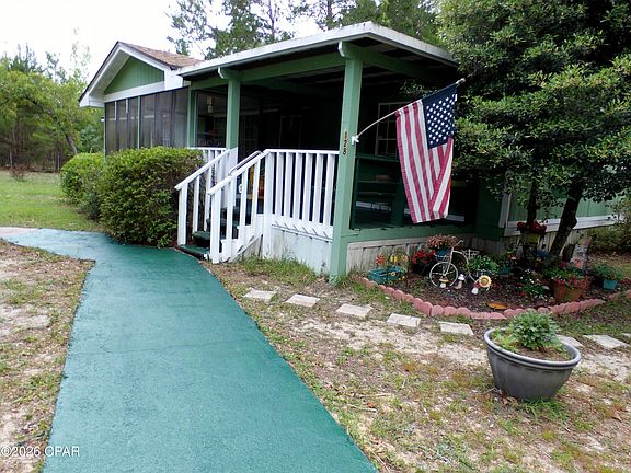 3rd image of 128 Joseph Cir
