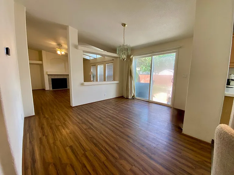 10410 F Ave — Photo 4