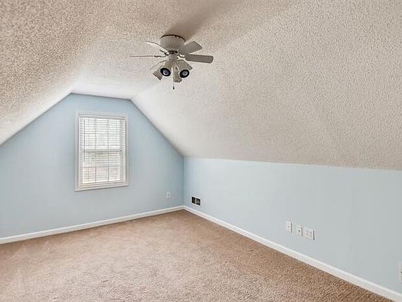3rd image of 705 Stellas Pt