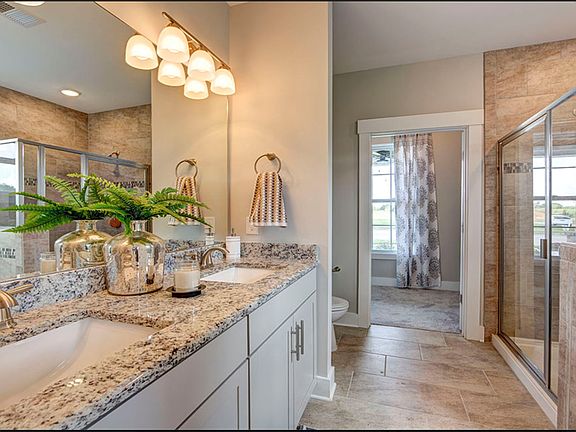Model home master bath