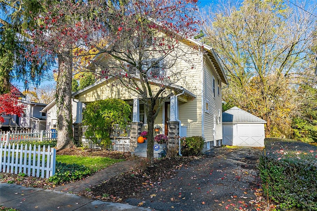 4 E Jefferson Rd, Pittsford, NY 14534 Zillow