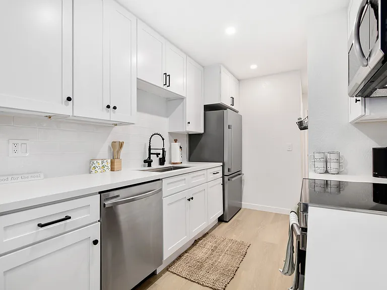 S Sunshine Ave S — Photo 11