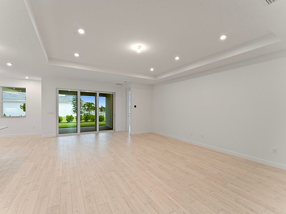 5th image of 12158 SW Viridian Boulevard