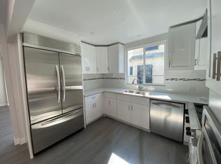 117 S Hoover St, Los Angeles, CA 90004