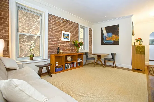 Sold by R New York | media 15