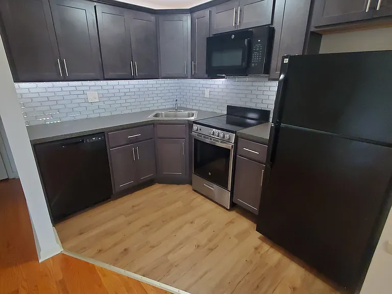 3209 W Chester Pike — Photo 7