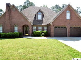 2104 Carleton Dr SW, Decatur, AL 35603