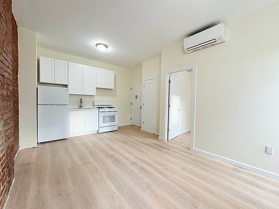 1st image of 728 Nostrand Ave #4