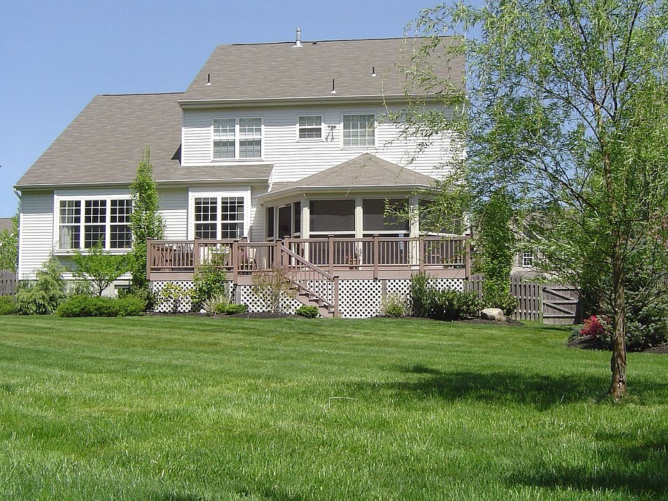 2nd image of 74 Hillside Ln
