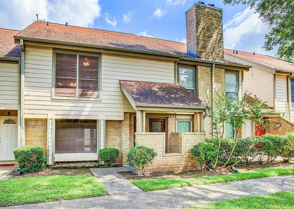 1st image of 728 Country Place Dr