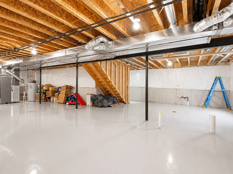 51172 Quaker Ln — Photo 41