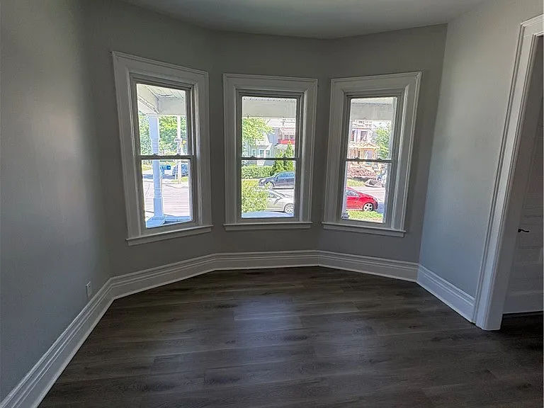 155 Lafayette Ave — Photo 6