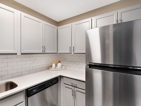 New Subway tile backsplash