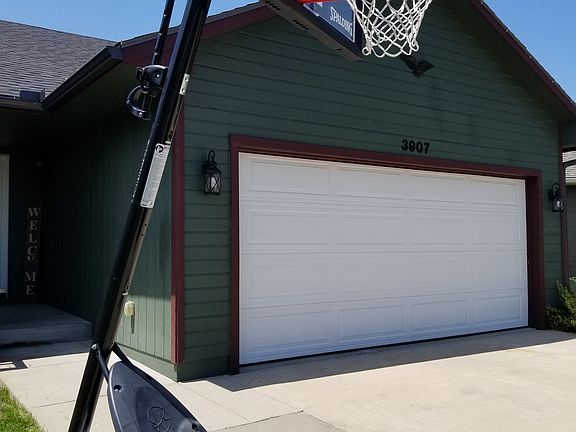 2 car Garage