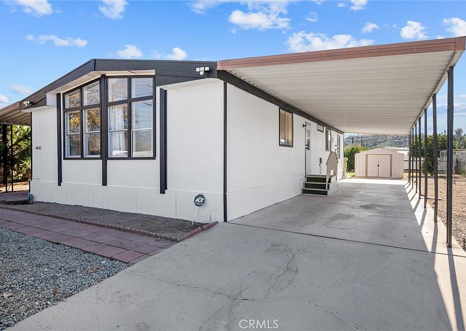 1st image of 44685 Palm Ave