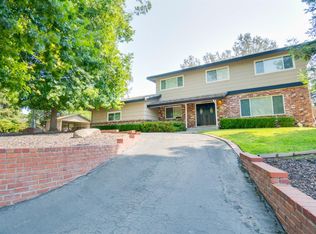 7121 Pine View Dr, Folsom, CA 95630