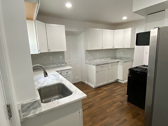 2nd image of 9207 48th Ave