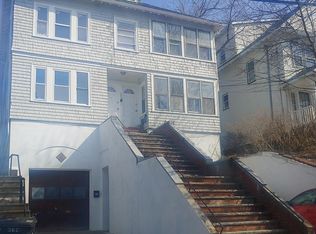 392 Beech St #1, Roslindale, MA 02131