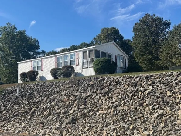 8 Ians Path, Hampstead, NH 03841