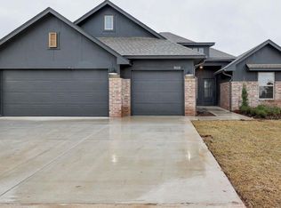 5112 Misty Wood Ln, Mustang, OK 73064