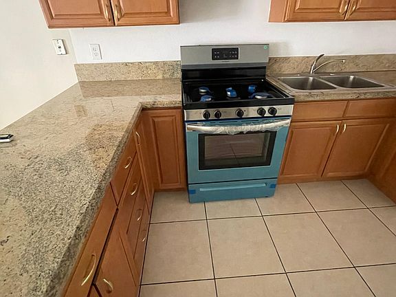 4th image of 718 S 5th St #201