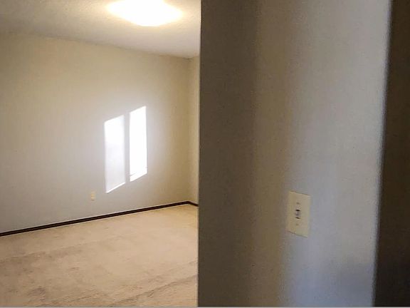 5th image of 515 Dewey Ave #10952699