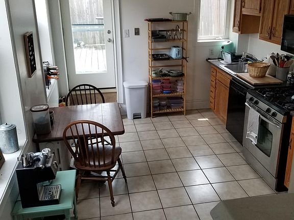 2nd image of 2021 Frankford Ave