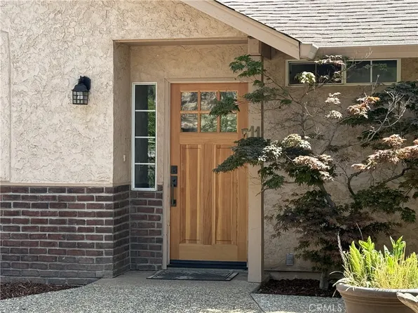 11 Roseanna Ct, Chico, CA 95973