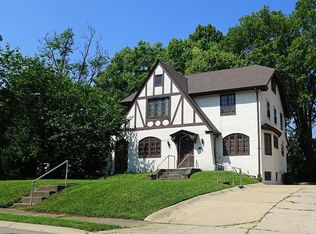 3915 Warwick Ave, Cincinnati, OH 45229