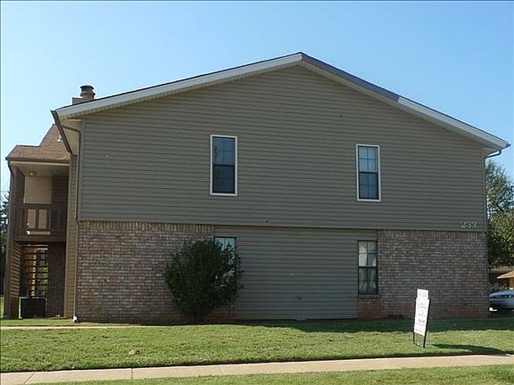 2nd image of 233 Chalmette Dr APT A