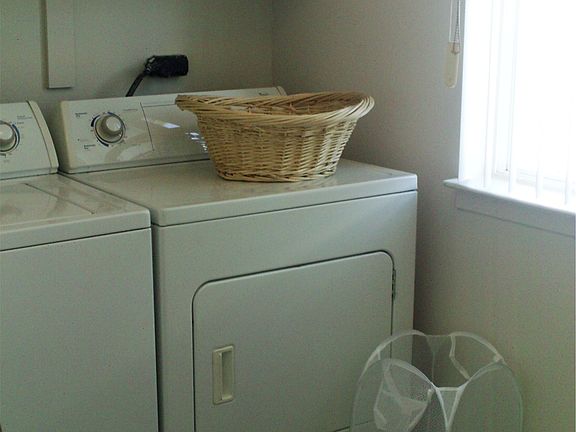 4th image of 7366 Crystal Lake Dr APT 2