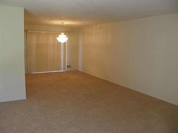 4th image of 7600 Gambier Dr