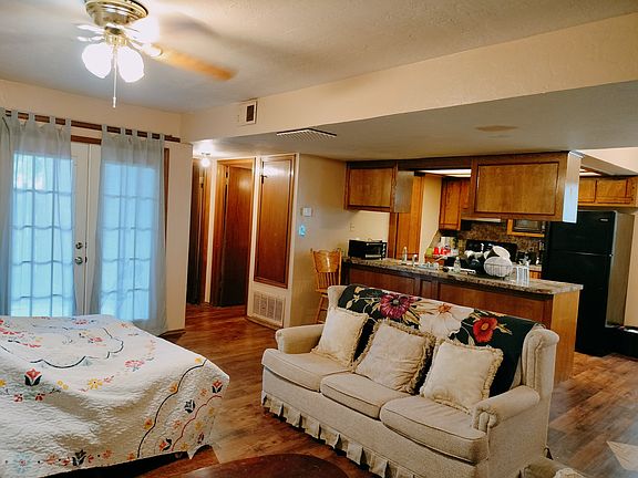 5th image of 4012 NW Ozmun Ave APT D