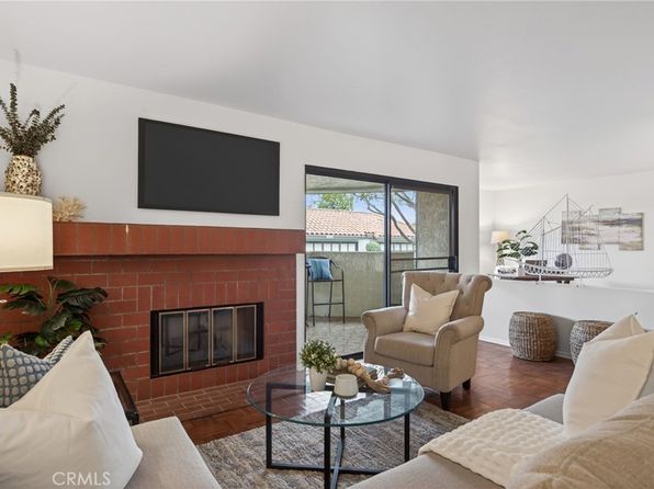 2 beds, 2 baths, 1,368 sqft house for sale in Oxnard, CA photo 15