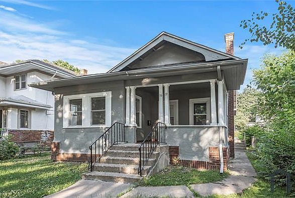 1st image of 1619 Oliver Ave N