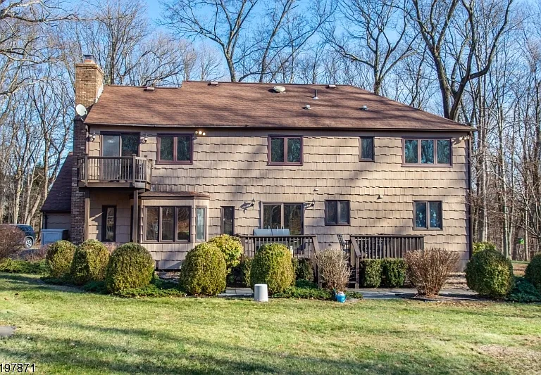 32 Schoolhouse Ln — Photo 20