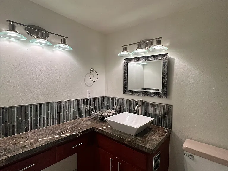 1160 Herbert Ave #C — Photo 8