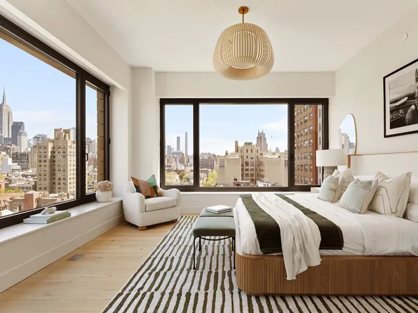 428 West 19th Street image 7 of 19