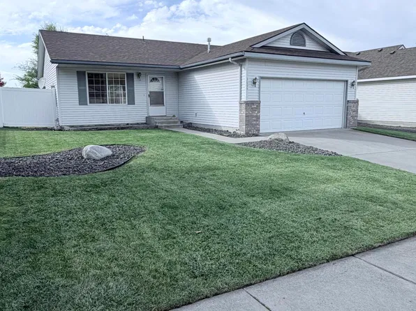 3695 N Graphite Ct, Post Falls, ID 83854