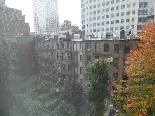 Sold by Karten Real Estate Services LLC | media 18