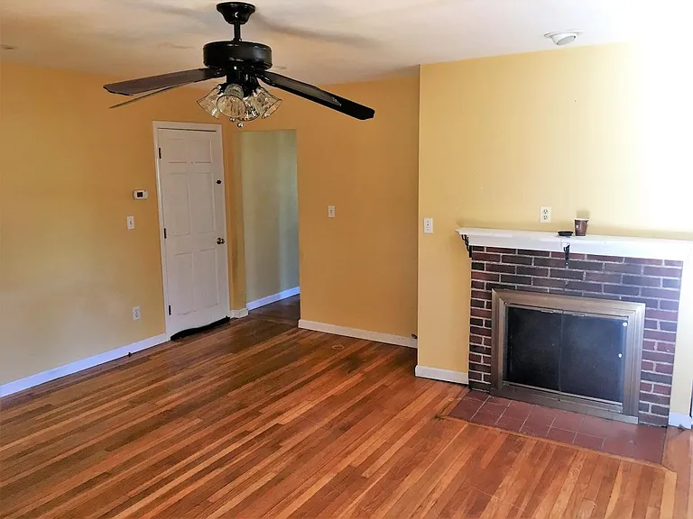 87 Billings St — Photo 3